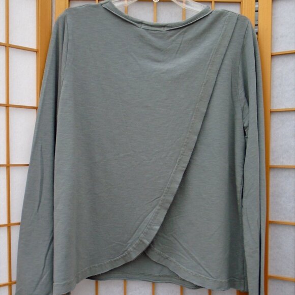 FRESH PRODUCE Ana Split Back Sweatshirt Bell Sleeve Shadow gray Top - Picture 6 of 7